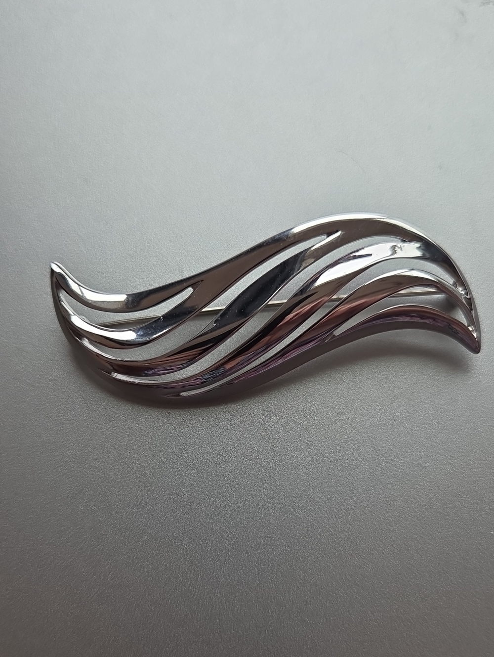 Vintage TRIFARI Silver Swag Leaf Brooch By MONET